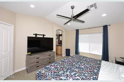 25224 N 66th Drive, Phoenix, AZ 85083 - Photo 34