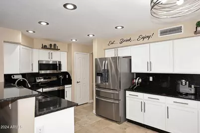 25224 N 66th Drive, Phoenix, AZ 85083 - Photo 18