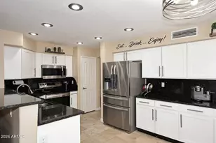 25224 N 66th Dr, Phoenix, AZ 85083 - Photo 18