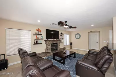 25224 N 66th Drive, Phoenix, AZ 85083 - Photo 14