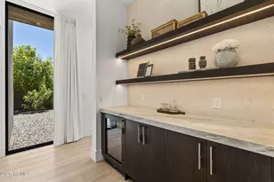 8020 N 64th Pl, Paradise Valley, AZ 85253 - Photo 20