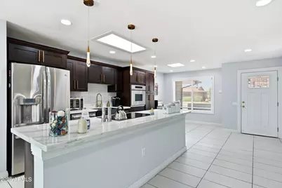 11025 W Campana Drive, Sun City, AZ 85351 - Photo 6