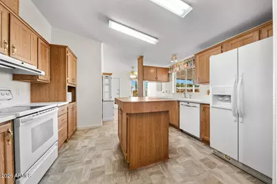 17200 W Bell Road #2251, Surprise, AZ 85374 - Photo 10