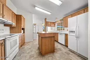17200 W Bell Rd, Surprise, AZ 85374 - Photo 10