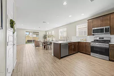 24884 N 171st Lane, Surprise, AZ 85387 - Photo 14