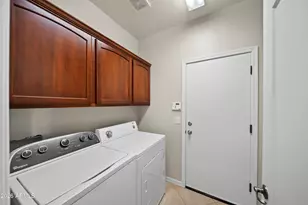 13580 W Gelding Dr, Surprise, AZ 85379 - Photo 38