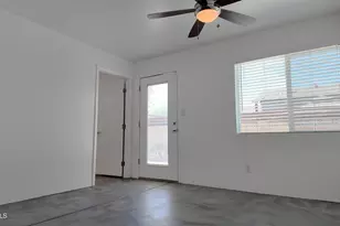 8637 E Keim Dr, Scottsdale, AZ 85250 - Photo 10