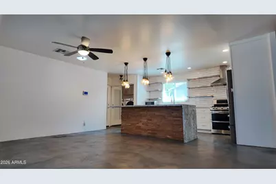 8637 E Keim Drive, Scottsdale, AZ 85250 - Photo 4