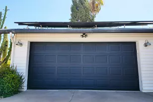 8637 E Keim Dr, Scottsdale, AZ 85250 - Photo 2