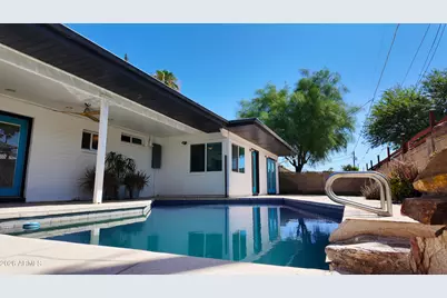 8637 E Keim Drive, Scottsdale, AZ 85250 - Photo 16