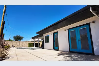 8637 E Keim Drive, Scottsdale, AZ 85250 - Photo 18