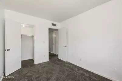 10229 N 8th Street #B, Phoenix, AZ 85020 - Photo 8