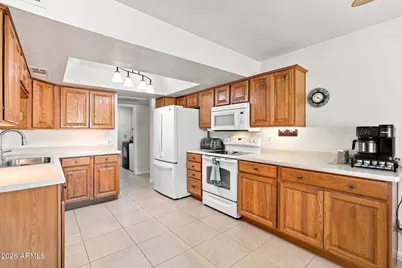 10340 W Hazelwood Avenue, Phoenix, AZ 85037 - Photo 2