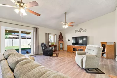 10340 W Hazelwood Avenue, Phoenix, AZ 85037 - Photo 8
