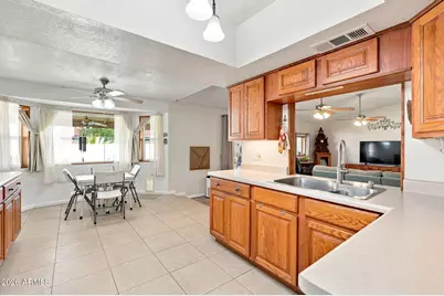 10340 W Hazelwood Avenue, Phoenix, AZ 85037 - Photo 4