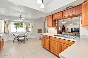 10340 W Hazelwood Ave, Phoenix, AZ 85037 - Photo 4