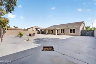 8566 W Keim Dr, Glendale, AZ 85305 - Photo 38