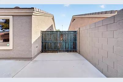 8566 W Keim Drive, Glendale, AZ 85305 - Photo 40