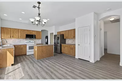 12553 W Washington Street, Avondale, AZ 85323 - Photo 10