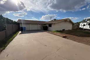 4518 N 36th Pl, Phoenix, AZ 85018 - Photo 8