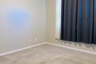 1935 E Wisteria Dr, Chandler, AZ 85286 - Photo 4