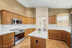10983 W Tonopah Dr, Peoria, AZ 85373 - Photo 18