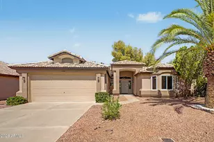 10983 W Tonopah Dr, Peoria, AZ 85373 - Photo 2