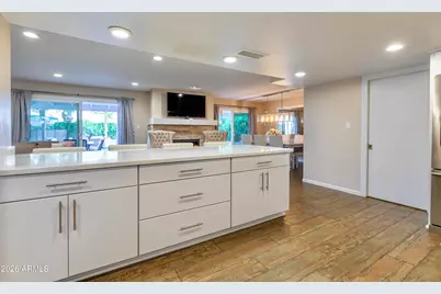 8249 E Redwing Road, Scottsdale, AZ 85250 - Photo 14