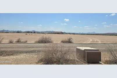 307Xx W Beverly Road #-, Buckeye, AZ 85326 - Photo 8