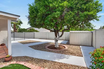 8631 E Sage Drive, Scottsdale, AZ 85250 - Photo 34