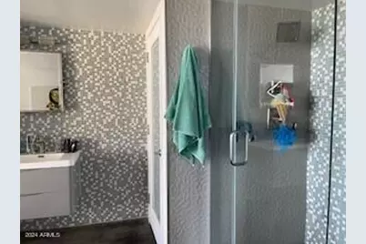 207 W Clarendon Avenue #G22, Phoenix, AZ 85013 - Photo 20