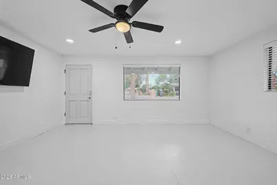 8744 N 6th Drive, Phoenix, AZ 85021 - Photo 8