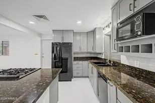 8744 N 6th Dr, Phoenix, AZ 85021 - Photo 12