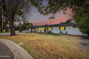 8744 N 6th Dr, Phoenix, AZ 85021 - Photo 2