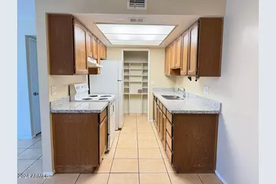 16635 N Cave Creek Road #222, Phoenix, AZ 85032 - Photo 2