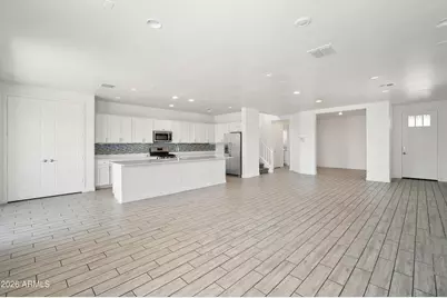 9207 W Sells Drive, Phoenix, AZ 85037 - Photo 10