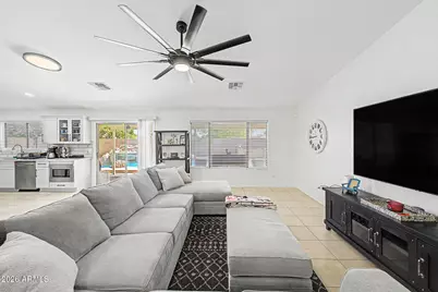 2705 N 105th Avenue, Avondale, AZ 85392 - Photo 8