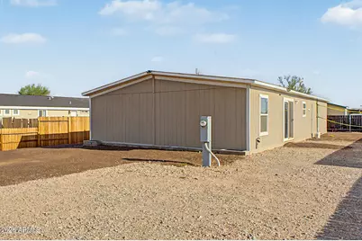 22425 W Pleasant Lane, Wittmann, AZ 85361 - Photo 2
