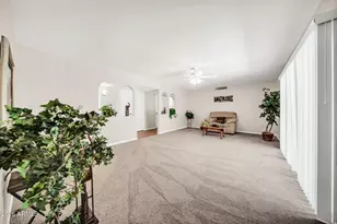 11045 W Salem Dr, Sun City, AZ 85351 - Photo 22
