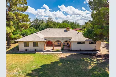 16205 E Fairview Street, Gilbert, AZ 85295 - Photo 2