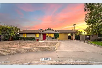 11208 N 38th Place, Phoenix, AZ 85028 - Photo 2