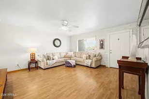 11208 N 38th Pl, Phoenix, AZ 85028 - Photo 10