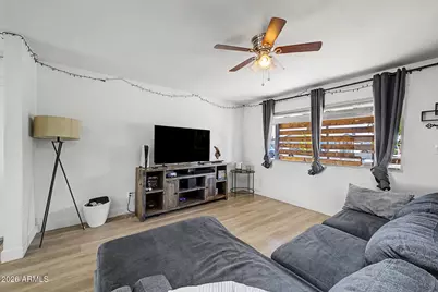 18240 N 32nd Lane, Phoenix, AZ 85053 - Photo 14