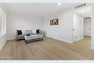 7747 W Flower Street, Phoenix, AZ 85033 - Photo 12