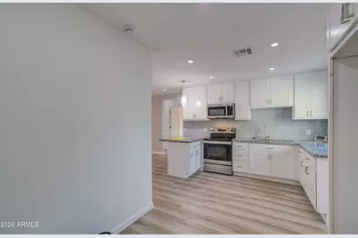 2030 W Monte Vista Road, Phoenix, AZ 85009 - Photo 10