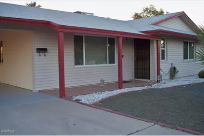 10772 W Crosby Drive, Sun City, AZ 85351 - Photo 2