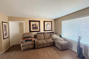 1727 W Michigan Ave, Phoenix, AZ 85023 - Photo 8