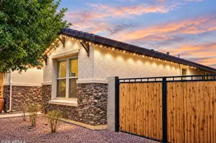 21960 N 97th Glen, Peoria, AZ 85383 - Photo 2