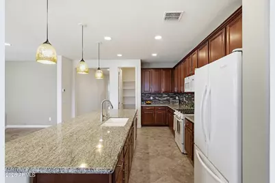 21960 N 97th Glen, Peoria, AZ 85383 - Photo 8