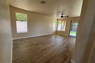 6223 W Wikieup Ln, Glendale, AZ 85308 - Photo 2